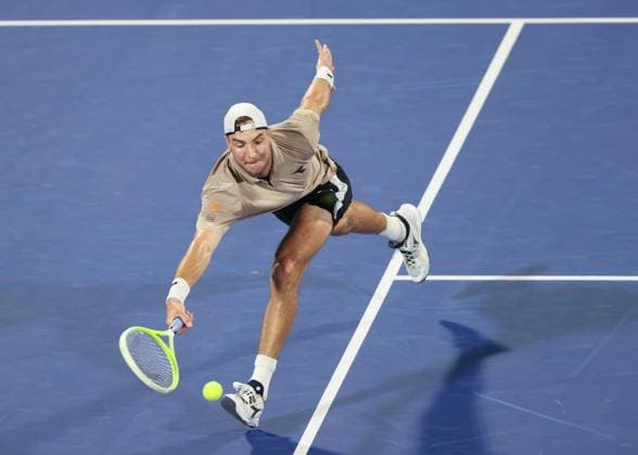 Jan Lennard Struff GER , Dubai Duty Free Tennis Championships, Dubai, U A E Tennis Dubai Tennis Championships 2025 ATP Dubai Duty Free Tennis Stadium Dubai United Arab Emirates 25 February 2025 Copyright: xJuergenxHasenkopfx