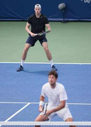 Robin Haase und Hendrik Jebens, Herren Doppel, Men s Doubles, Dubai Duty Free Tennis Championships, Dubai, U.A.E. Tennis - Dubai Tennis Championships 2025 - ATP, Tennis Herren 500 - Dubai Duty Free Tennis Stadium - Dubai - - United Arab Emirates - 26 February 2025. Copyright: xJuergenxHasenkopfx