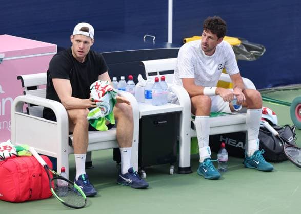 Robin Haase und Hendrik Jebens, Herren Doppel, Men s Doubles, Dubai Duty Free Tennis Championships, Dubai, U.A.E. Tennis - Dubai Tennis Championships 2025 - ATP 500 - Dubai Duty Free Tennis Stadium - Dubai - - United Arab Emirates - 26 February 2025. Copyright: xJuergenxHasenkopfx