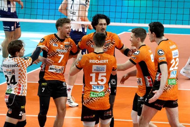 DEU, CEV Champions League, BR Volleys vs SVG Lueneburg, 26 02 2025, Max Schmeling Halle, Berlin, DEU, CEV Champions League, BR Volleys vs SVG Lueneburg, in the picture BR Volleys player circle Photo Juergen Engler nordphoto GmbH nordphotoxGmbHx xEngler nph00076