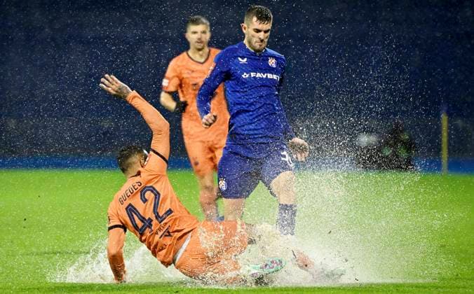 Bilder des Jahres 2025, Sport 02 Februar Sport Bilder des Tages Croatia, Zagreb, 260225. Maksimir Stadium. Quarterfinal match of the Croatian Football Cup Dinamo - Osijek. In the photo: Renan Borges Guedes, Bartol Franjic. Photo: Damir Krajac CROPIX Zagreb Croatia Copyright: xxDamirxKrajacx dinamo_osijek33-260225