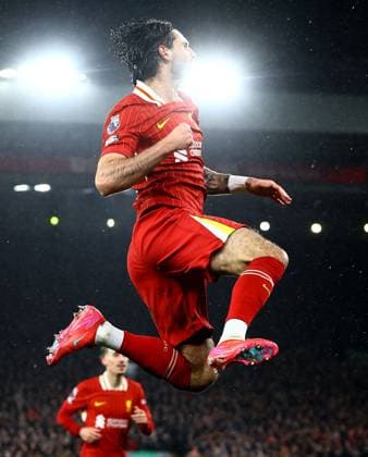 Bilder des Jahres 2025, Sport 02 Februar Sport Bilder des Tages Dominik Szoboszlai of Liverpool celebrates scoring a goal to make the score 1-0 Liverpool v Newcastle United, Premier League, Football, Anfield, Liverpool, UK - 26 Feb 2025 EDITORIAL USE ONLY No use with unauthorised audio, video, data, fixture lists, club league logos or live services. Online in-match use limited to 120 images, no video emulation. No use in betting, games or single club league player publications.  Copyright: xKieranxMcManus Shutterstockx 15167608ch