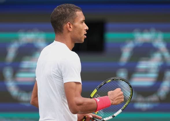 Felix Auger Aliassime CAN makes a fist and cheers,Cheers,Joy,Emotion, Dubai Duty Free Tennis Championships, Dubai, U A E Copyright: xJuergenxHasenkopfx