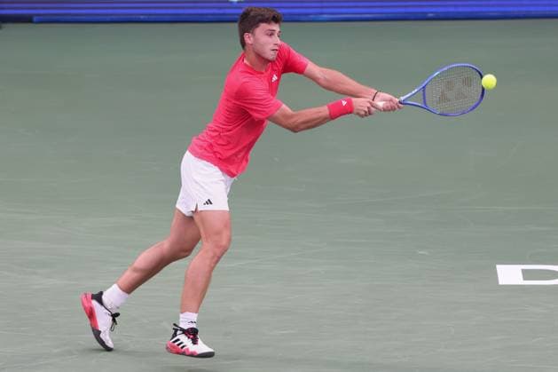 Luca Nardi ITA , Dubai Duty Free Tennis Championships, Dubai, U A E Tennis Dubai Tennis Championships 2025 ATP 500 Dubai Duty Free Tennis Stadium Dubai United Arab Emirates 27 February 2025 Copyright: xJuergenxHasenkopfx