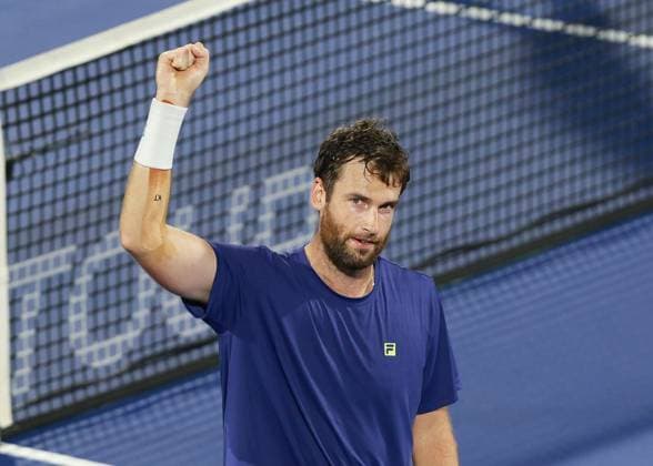Quentin Halys cheers after the victory, Cheers, Joy, Emotion, Dubai Duty Free Tennis Championships, Dubai, U A E Tennis Dubai Tennis Championships 2025 ATP 500 Dubai Duty Free Tennis Stadium Dubai United Arab Emirates 27 February 2025 Copyright: xJuergenxHasenkopfx