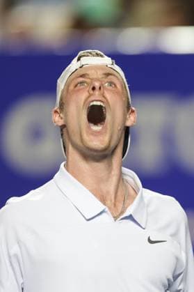 (250228) -- ACAPULCO, Feb. 28, 2025 -- Denis Shapovalov of Canada reacts during the singles quarterfinal match against Marcos Giron of the United States at the 2025 ATP, Tennis Herren Mexican Open tennis tournament in Acapulco, Mexico, Feb. 27, 2025. (Photo by Francisco Canedo Xinhua) (SP)MEXICO-ACAPULCO-TENNIS-ATP-MEXICAN OPEN-SINGLES-QUARTERFINAL FranciscoxCa?edo 