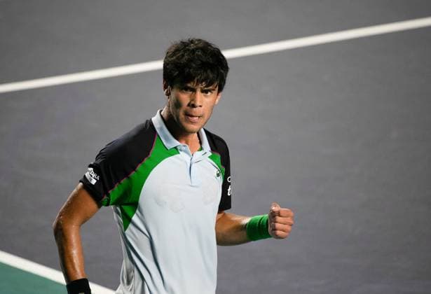 (250228) -- ACAPULCO, Feb. 28, 2025 -- Rodrigo Pacheco Mendez of Mexico reacts during the singles quarterfinal match against Alejandro Davidovich Fokina of Spain at the 2025 ATP, Tennis Herren Mexican Open tennis tournament in Acapulco, Mexico, Feb. 27, 2025. ) (SP)MEXICO-ACAPULCO-TENNIS-ATP-MEXICAN OPEN-SINGLES-QUARTERFINAL LixMengxin 