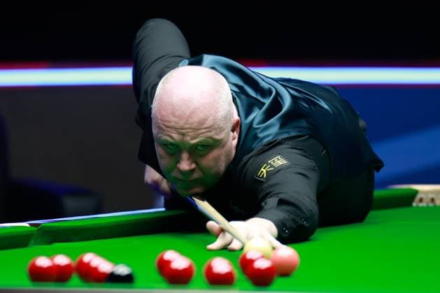 Sport Themen der Woche KW09 SHANGRAO, CHINA - FEBRUARY 28: John Higgins of Scotland plays a shot in the Semifinal match against Zak Surety of England on day 6 of Weide Cup World Open 2025 at Yushan Centre on February 28, 2025 in Shangrao, Jiangxi Province of China.  Copyright: xTaixChengzhex 111551620065