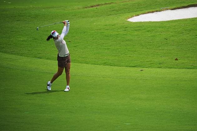 (250228) -- SINGAPORE, Feb. 28, 2025 -- Kim A Lim of South Korea competes during the second round of the HSBC Women s Golf World Championship, WM, Weltmeisterschaft held in Singapore s Sentosa Golf Club on Feb. 28, 2025. (Photo by Xinhua) (SP)SINGAPORE-GOLF-WOMEN S WORLD CHAMPIONSHIP ThenxChihxWey 