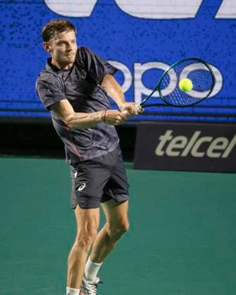 (250228) -- ACAPULCO, Feb. 28, 2025 -- David Goffin of Belgium hits a return during the singles quarterfinal match against Nakashima Brandon of the United States at the 2025 ATP, Tennis Herren Mexican Open tennis tournament in Acapulco, Mexico, Feb. 27, 2025. ) (SP)MEXICO-ACAPULCO-TENNIS-ATP-MEXICAN OPEN-SINGLES-QUARTERFINAL LixMengxin 