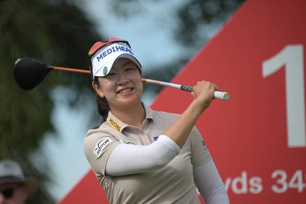 (250228) -- SINGAPORE, Feb. 28, 2025 -- Kim A Lim of South Korea reacts during the second round of the HSBC Women s Golf World Championship, WM, Weltmeisterschaft held in Singapore s Sentosa Golf Club on Feb. 28, 2025. (Photo by Xinhua) (SP)SINGAPORE-GOLF-WOMEN S WORLD CHAMPIONSHIP ThenxChihxWey 