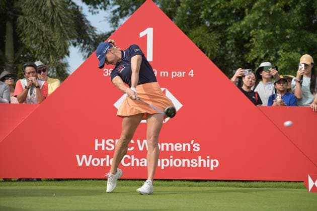 (250228) -- SINGAPORE, Feb. 28, 2025 -- Charley Hull of England tees off during the second round of the HSBC Women s Golf World Championship, WM, Weltmeisterschaft held in Singapore s Sentosa Golf Club on Feb. 28, 2025. (Photo by Xinhua) (SP)SINGAPORE-GOLF-WOMEN S WORLD CHAMPIONSHIP ThenxChihxWey 