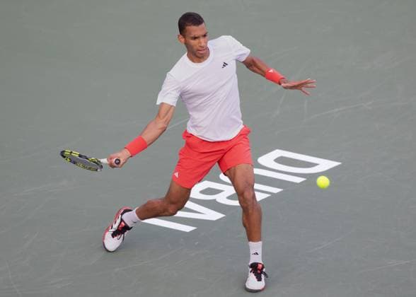 Felix Auger Aliassime CAN , Dubai Duty Free Tennis Championships, Dubai, U A E Tennis Dubai Tennis Championships 2025 ATP 500 Dubai Duty Free Tennis Stadium Dubai United Arab Emirates 28 February 2025 Copyright: xJuergenxHasenkopfx