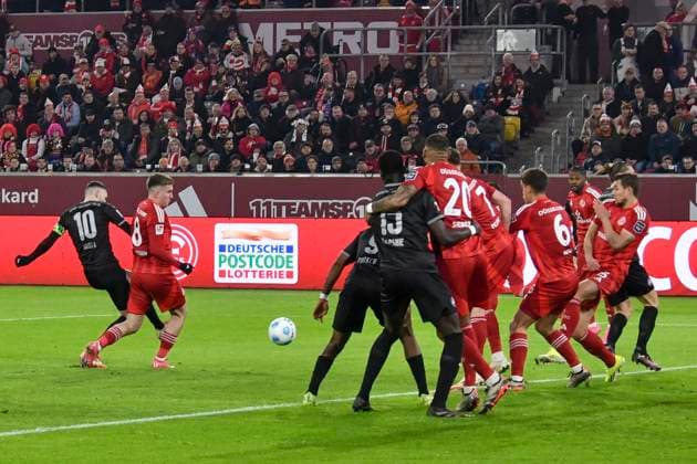 Branimir Hrgota Greuther Fürth Fuerth 10 scores the goal to 1 1 28 02 2025 Soccer Fortuna Duesseldorf vs SpVgg Greuther Fuerth, Merkur Spiel Arena, Duesseldorf, DFB DFL REGULATIONS PROHIBIT ANY USE OF PHOTOGRAPHS AS IMAGE SEQUENCES AND OR QUASI VIDEO Copyright: xpepphotox xHorstxMauelshagenx pep00321, pep_20250228_hm_2335
