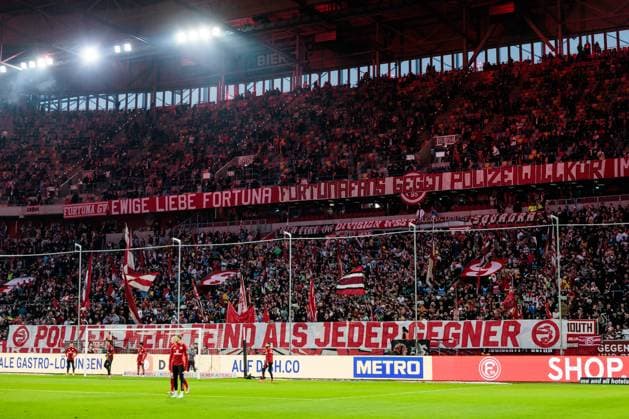 2 Soccer Bundesliga Fortuna Düsseldorf 1895 SpVgg Greuther Fürth 28 02 2025 Banner in the home curve before the start of the match Fortuna fans against police brutality Police more enemy than any opponent 2 Soccer Bundesliga, Fortuna Düsseldorf 1895 SpVgg Greuther Fürth, Düsseldorf, Merkur Spiel Arena on 28 02 2025 DFL REGULATIONS PROHIBIT ANY USE OF PHOTOGRAPHS AS IMAGE SEQUENCES AND OR QUASI VIDEO Copyright: xBEAUTIFULxSPORTS Wunderlx