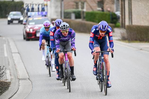 Omloop Het Nieuwsblad 2025 Cycling Race Ninove, Belgium - March 01 : Reinders Elmar (NED) of Team Jayco Alula in the escape pack during the Men Elite UCI World Tour 80th Flanders Classics Omloop Het Nieuwsblad cycling race of 197 kms with start in Ghent and finish in Ninove on March 1, 2025 in Ninove, Belgium, 1 03 2025 ( Motordriver Kenny Verfaillie - Ninove Belgium  Copyright: xVincentxKalutx
