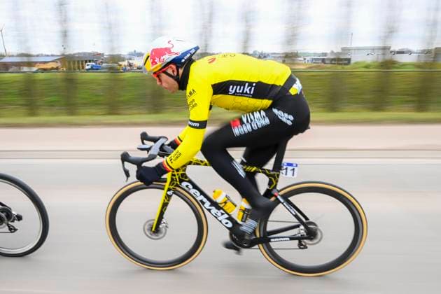 Omloop Het Nieuwsblad 2025 Cycling Race Ninove, Belgium - March 01 : Van Aert Wout (BEL) of Team Visma Lease A Bike in action during the Men Elite UCI World Tour 80th Flanders Classics Omloop Het Nieuwsblad cycling race of 197 kms with start in Ghent and finish in Ninove on March 1, 2025 in Ninove, Belgium, 1 03 2025 ( Motordriver Kenny Verfaillie - Ninove Belgium  Copyright: xVincentxKalutx