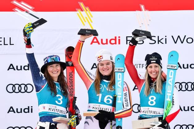 Bilder des Jahres 2025, Sport 03 M?rz Sport Themen der Woche KW09 World Cup Alpint Kvitfjell utfor kvinner Kvitfjell 20250301. Lauren Macuga fra USA (solv)(f.v.), Emma Aicher fra Tyskland (gull) og Cornelia Huetter fra osterrike (bronse) etter FIS verdenscup alpint utfor for kvinner i Kvitfjell. Foto: Geir Olsen NTB Kvitfjell Norge EDITORIAL USE ONLY. RESTRICTED USE FOR BETTING COMPANIES Ref:_SPO1-6lfsZPQk4.jpg *** World Cup Alpine Kvitfjell Womens Downhill Kvitfjell 20250301 Lauren Macuga from USA solv f v , Emma Aicher from Germany gold and Cornelia Huetter from Austria bronze after FIS World Cup Alpine Womens Downhill in Kvitfjell Photo Geir Olsen NTB Kvitfjell Norway EDITORIAL USE ONLY RESTRICTED USE FOR BETTING COMPANIES  Copyright: xGeirxOlsenx xNTBx