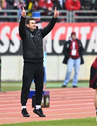 01 03 2025 Soccer Season 2024 2025 2 Soccer Bundesliga 24 Matchday 1 FC Nürnberg FCN Club Hannover 96 H96 Sportfoto Zink xwoxzix DFL regulations prohibit any use of photographs as image sequences and or quasi video only for editorial use Miroslav Miro Klose Trainer 1 FC Nürnberg FCN conducts
