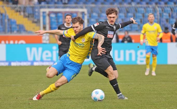 Eintracht BS vs SSV Ulm 1846 Braunschweig, 01 03 2025, Football, Season 24 25, 2 Bundesliga, 24 Matchday, Eintracht Braunschweig vs SSV Ulm 1846, Picture shows Kevin Ehlers BTSV, 21 Braunschweig
