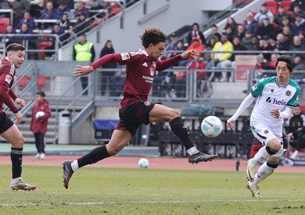01 03 2025 Soccer Season 2024 2025 2 Soccer Bundesliga 24 Matchday 1 FC Nürnberg FCN Club Hannover 96 H96 Sportfoto Zink DaMa xdaxmax DFL regulations prohibit any use of photographs as image sequences and or quasi video only for editorial use Janis Antiste 28, 1 FC Nürnberg FCN