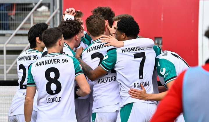 01 03 2025 Soccer Season 2024 2025 2 Soccer Bundesliga 24 Matchday 1 FC Nürnberg FCN Club Hannover 96 H96 Sportfoto Zink xwoxzix DFL regulations prohibit any use of photographs as image sequences and or quasi video only for editorial use Torjubel Jubel nach Treffer Tor Torschuß zum 1 2 durch Josh Knight 2, Hannover 96 H96
