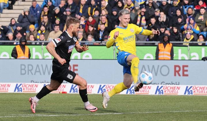 Eintracht BS vs SSV Ulm 1846 Braunschweig, 01 03 2025, Football, Season 24 25, 2 Bundesliga, 24 Matchday, Eintracht Braunschweig vs SSV Ulm 1846, Picture shows Lino Tempelmann BTSV, 20 Braunschweig