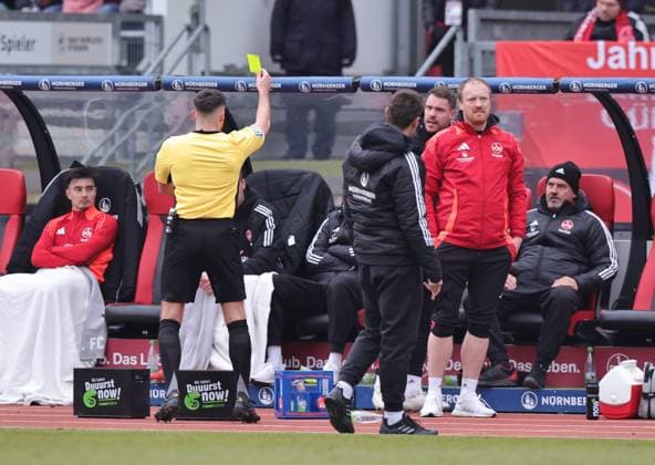01 03 2025 Soccer Season 2024 2025 2 Soccer Bundesliga 24 Matchday 1 FC Nürnberg FCN Club Hannover 96 H96 Sportfoto Zink DaMa xdaxmax DFL regulations prohibit any use of photographs as image sequences and or quasi video only for editorial use Christian Mathenia 26, 1 FC Nürnberg FCN sees yellow card from Tom Bauer referee yellow card
