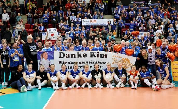 Stuttgart , Volleyball Bundesliga Women, Allianz MTV Stuttgart vs SC Potsdam , Farewell to Kim Renkema on the right next to the banner