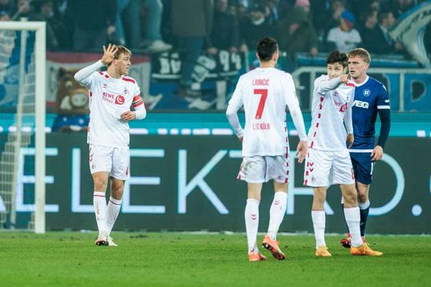 2 Soccer Bundesliga, Karlsruher SC 1 FC Köln 01 03 2025 Timo Hübers 1 FC Köln, 4 gestures the change of tactics 2 Soccer Bundesliga, Karlsruher SC 1 FC Köln, Karlsruhe, BBBank Wildpark on 01 03 2025 DFL REGULATIONS PROHIBIT ANY USE OF PHOTOGRAPHS AS IMAGE SEQUENCES AND OR QUASI VIDEO Copyright: xBEAUTIFULxSPORTS Wunderlx