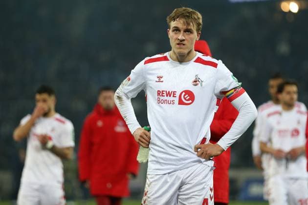01 03 2025, xrekx, Soccer 2 Bundesliga, Karlsruher SC 1 FC Köln v l The team on the way to the fans disappointed, disappointed, sad, frustrated, looks disappointed, sad, frustrated Timo Hübers Huebers 1 FC Koeln DFL DFB REGULATIONS PROHIBIT ANY USE OF PHOTOGRAPHS as IMAGE SEQUENCES and or QUASI VIDEO Karlsruhe