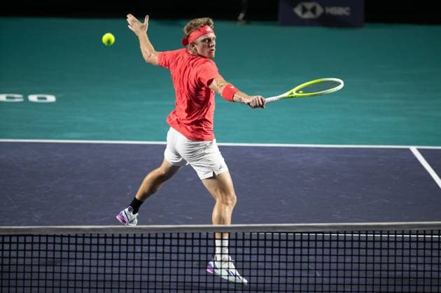 (250302) -- ACAPULCO, March 2, 2025 -- Alejandro Davidovich Fokina hits a return during the singles final match between Tomas Machac of the Czech Republic and Alejandro Davidovich Fokina of Spain at the 2025 ATP, Tennis Herren Mexican Open tennis tournament in Acapulco, Mexico, March 1, 2025. ) (SP)MEXICO-ACAPULCO-TENNIS-ATP-MEXICAN OPEN-SINGLES-FINAL LixMengxin 