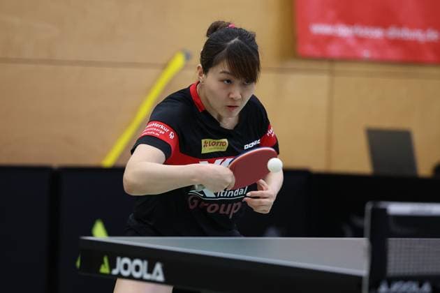 2025 03 01 Table tennis women 1 Bundesliga TSV 1909 Langstadt TTC 1946 Weinheim v l , Weishan Liu TTC 1946 Weinheim Table tennis women 1 Bundesliga plays a backhand Copyright: JoaquimxFerreira