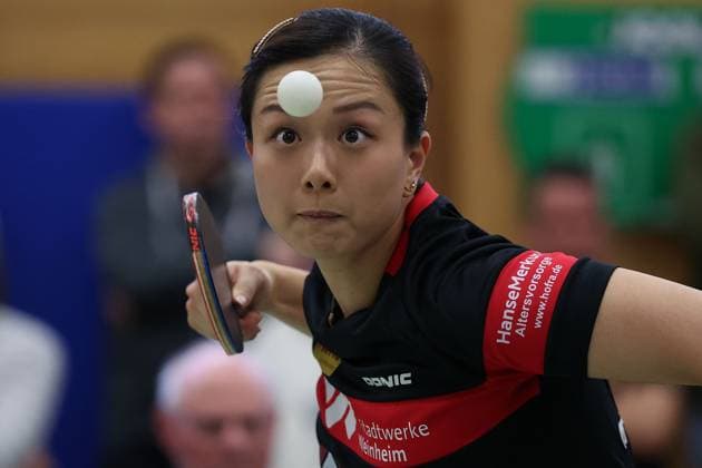 2025 03 01 Table tennis women 1 Bundesliga TSV 1909 Langstadt TTC 1946 Weinheim v l , Yuan Wan TTC 1946 Weinheim Table tennis women 1 Bundesliga makes a serve Concentrated, focus on the ball Copyright: JoaquimxFerreira