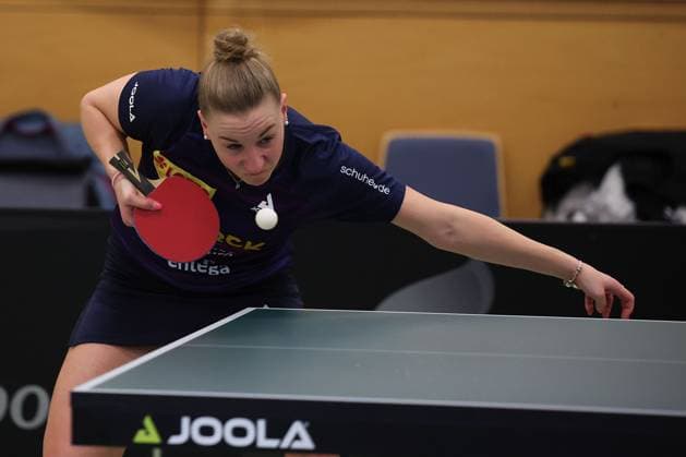 2025 03 01 Table tennis women 1 Bundesliga TSV 1909 Langstadt TTC 1946 Weinheim v l , Chantal Mantz TSV Langstadt Table tennis women 1 Bundesliga makes a serve Copyright: JoaquimxFerreira