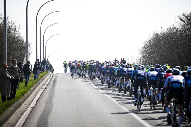 Kuurne - Brussel - Kuurne 2025 cycling race KUURNE, BELGIUM - MARCH 02 : Illustration picture of the peloton during the Men Elite UCI 1.Pro 77th Kuurne - Brussel - Kuurne cycling race of 203 kms with start in Kortrijk and finish in Kuurne on March 02, 2025 in Kuurne, Belgium, 02 03 2025 ( Motordriver Kenny Verfaillie & Kuurne Belgium  Copyright: xTomasxSiskx