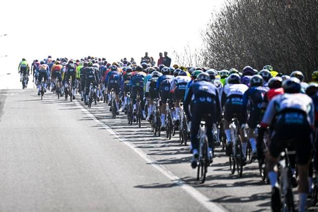 Kuurne - Brussel - Kuurne 2025 cycling race KUURNE, BELGIUM - MARCH 02 : Illustration picture of the peloton during the Men Elite UCI 1.Pro 77th Kuurne - Brussel - Kuurne cycling race of 203 kms with start in Kortrijk and finish in Kuurne on March 02, 2025 in Kuurne, Belgium, 02 03 2025 ( Motordriver Kenny Verfaillie & Kuurne Belgium  Copyright: xTomasxSiskx