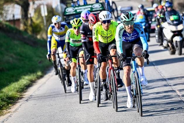 Dutch Huub Artz of Intermarche-Wanty and Belgian Dries De Bondt of Decathlon AG2R La Mondiale Team pictured in action during the Kuurne-Brussels-Kuurne one day cycling race, 196,9 km from Kuurne to Kuurne via Brussels, Sunday 02 March 2025. DIRKxWAEM  x114002449x