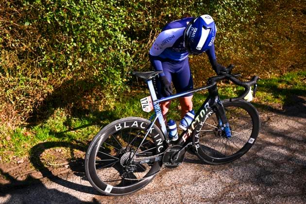 Kuurne - Brussel - Kuurne 2025 cycling race KUURNE, BELGIUM - MARCH 02 : Sheehan Riley (USA) of Israel - Premier Tech after a crash during the Men Elite UCI 1.Pro 77th Kuurne - Brussel - Kuurne cycling race of 203 kms with start in Kortrijk and finish in Kuurne on March 02, 2025 in Kuurne, Belgium, 02 03 2025 ( Motordriver Kenny Verfaillie & Kuurne Belgium  Copyright: xTomasxSiskx
