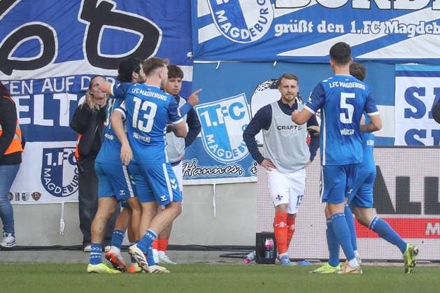 02 03 2025, xgox, Fussball 2 Bundesliga, 1 FC Magdeburg SV Darmstadt 98 emspor, v l Magdeburg Jubel, Torjubel, jubelt ueber das Tor, celebrate the goal, celebration DFL DFB REGULATIONS PROHIBIT ANY USE OF PHOTOGRAPHS as IMAGE SEQUENCES and or QUASI VIDEO Magdeburg
