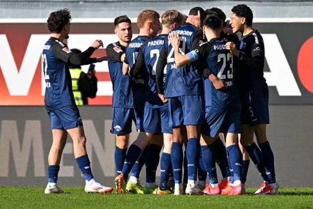 Paderborn, Home Deluxe Arena, 02 03 25, GER, Herren, 2 Bundesliga, Saison 2024 2025, SC Paderborn 07 Hamburger SV Bild Adriano GRIMALDI Paderborn jubilates after his goal for 2 0 DFL regulations prohibit any use of photographs as image sequences and or quasi video NRW Germany