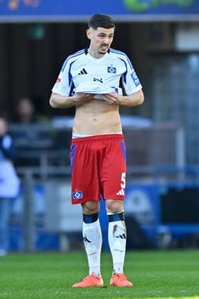Paderborn, Home Deluxe Arena, 02 03 25, GER, Herren, 2 Bundesliga, Saison 2024 2025, SC Paderborn 07 Hamburger SV Bild Dennis HADZIKADUNIC Hamburg DFL regulations prohibit any use of photographs as image sequences and or quasi video NRW Germany
