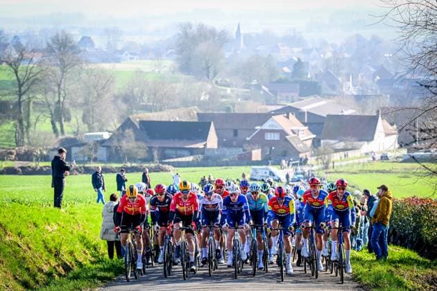 The pack of riders pictured in action during the Kuurne-Brussels-Kuurne one day cycling race, 196,9 km from Kuurne to Kuurne via Brussels, Sunday 02 March 2025. DIRKxWAEM  x114010587x