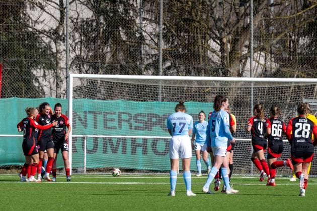 02 03 2025, Football, 2 Womens Bundesliga, 2024 2025, SG 99 Andernach 1 FC Nuremberg Goal number three for the Nuremberg women and goal number two Medina Desic 10 Nuremberg , who is delighted with her teammates on the left Mendig Junglas Baumaschinen Stadion Rheinland Pfalz Germany