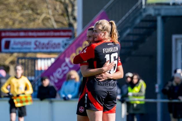 02 03 2025, Football, 2 Womens Bundesliga, 2024 2025, SG 99 Andernach 1 FC Nürnberg Meret Günster 66 Nürnberg and Anne Führlein 16 Nürnberg embrace after the final whistle Mendig Junglas Baumaschinen Stadion Rheinland Pfalz Germany