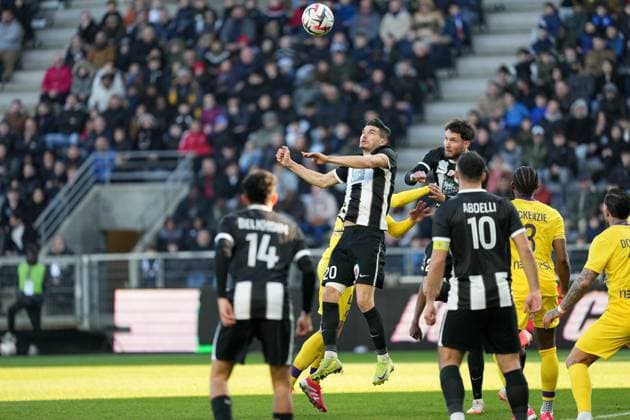Angers SCO v Toulouse FC - Ligue 1 McDonald s 2024 2025 21 Jordan LEFORT (sco) - 20 Zinedine FERHAT (sco) during the Ligue 1 McDonald s match between Angers and Toulouse at Stade Raymond Kopa on March 2, 2025 in Angers, France. Angers France  Copyright: xFEPx 776289851