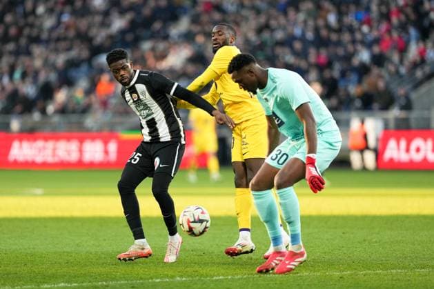 Angers SCO v Toulouse FC - Ligue 1 McDonald s 2024 2025 25 Abdoulaye BAMBA (sco) during the Ligue 1 McDonald s match between Angers and Toulouse at Stade Raymond Kopa on March 2, 2025 in Angers, France. Angers France  Copyright: xFEPx 776289851