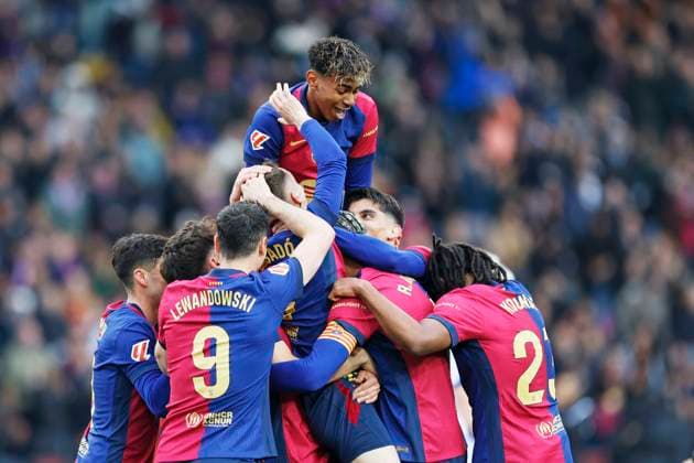 Bilder des Jahres 2025, Sport 03 März Sport Themen der Woche KW09 Sport Bilder des Tages Lamine Yamal, Barcelona team group, Mannschaftsbild, Totale (Barcelona), MARCH 2, 2025 - Football Soccer : Spanish La Liga EA Sports match between FC Barcelona, Barca 4-0 Real Sociedad at the Estadi Olimpic Lluis Companys in Barcelona, Spain. Noxthirdxpartyxsales  (283496268)