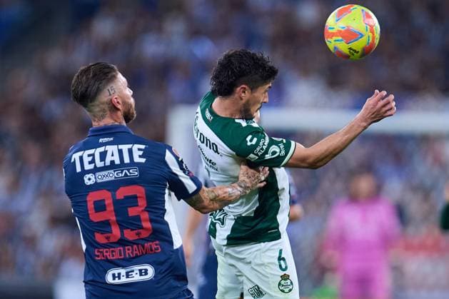RECORD DATE NOT STATED Liga BBVA MX Clausura 2025 Monterrey vs Santos Sergio Ramos (L) of Monterrey fights for the ball with Javier Guemez (R) of Santos during the 10th round match between Monterrey and Santos as part of the Liga BBVA MX, Torneo Clausura 2025 at BBVA Bancomer Stadium, on March 02, 2025 in Monterrey, Nuevo Leon, Mexico. MONTERREY NUEVO LEON MEXICO  Copyright: xJONATHANxDUENASx 20250302212951_LMX_C25_MTY_SAN_GUEMEZ128