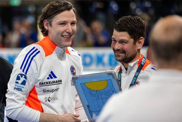 Johannes Sellin HC Erlangen, Head Coach is pleased together with Dr. Matthias Obinger HC Erlangen, Squad Planning about the teams point win HC Erlangen vs TSV Hannover Burgdorf, Handball, 1 Handball Bundesliga, Season 2024 2025, Matchday 21, 02 03 2025 HC Erlangen vs TSV Hannover Burgdorf, Handball, 1 Handball Bundesliga, Season 2024 2025, Matchday 21, 02 03 2025 Nuremberg Copyright: xEibner-Pressefoto ArdanxFuessmanx EP_AFN